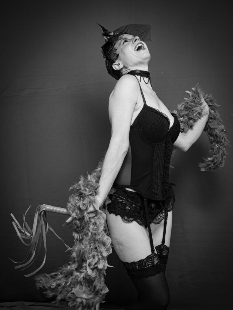 Daisy Cane and a return to Burlesque